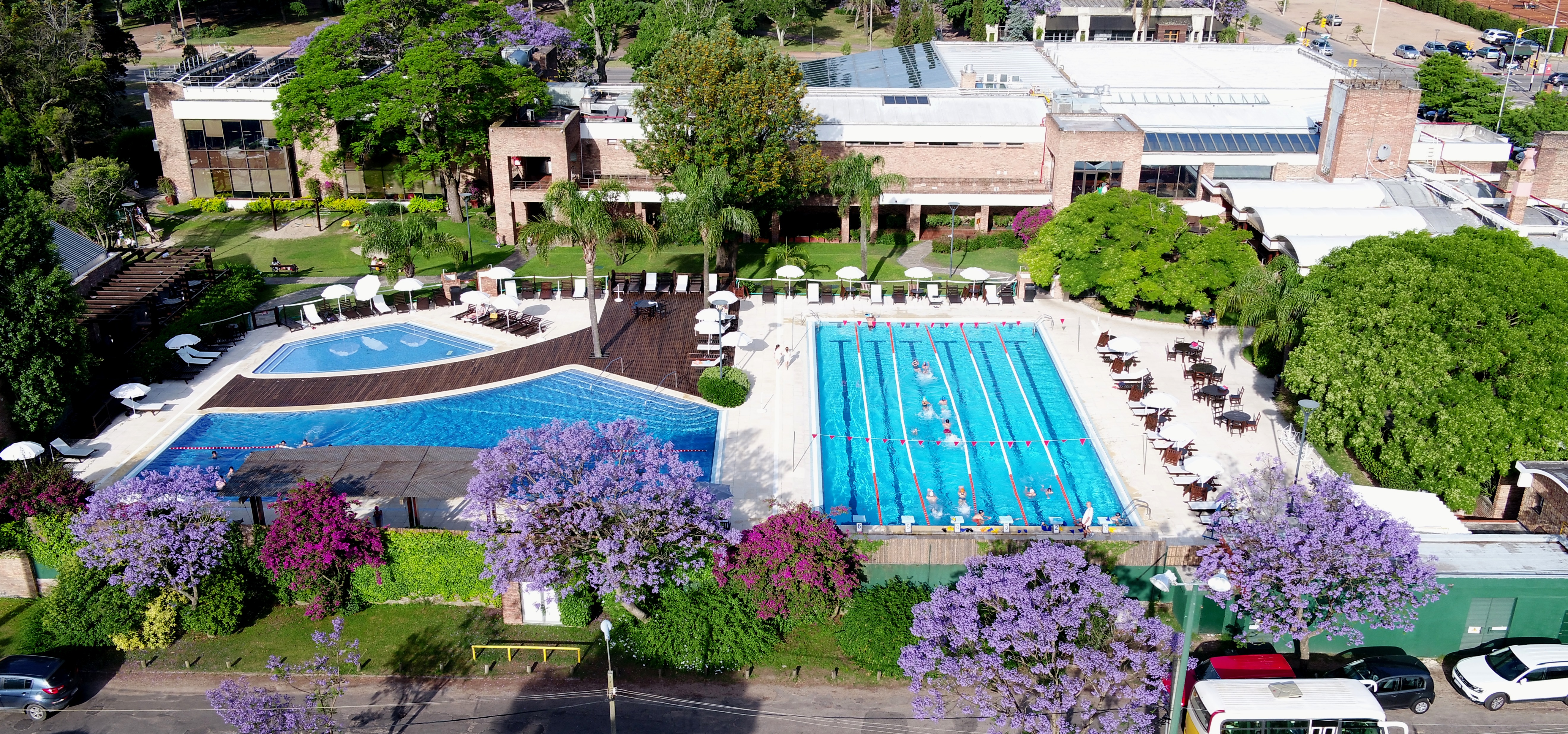 Piscinas exteriores del Carrasco Lawn Tennis Club
