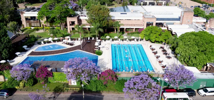 Piscinas exteriores del Carrasco Lawn Tennis Club